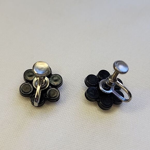 Vintage Flower Shaped Rhinestone Embellished Screw Back Earrings - Picture 8 of 9